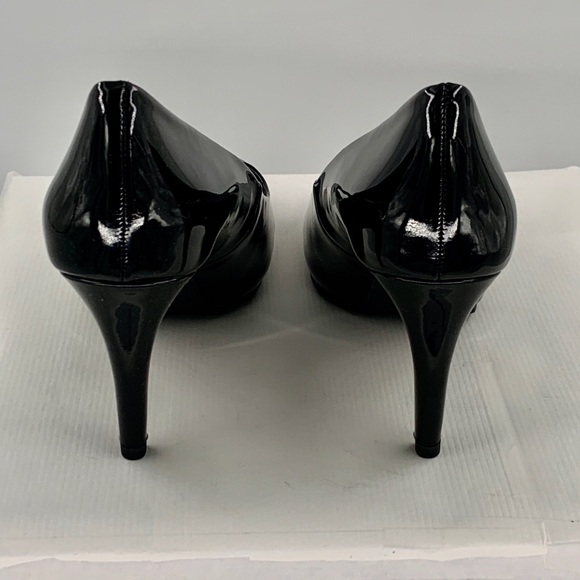 NWT Bandolino Rainaa Women’s Black Patent Leather Pumps Heels Shoes - Picture 7 of 11